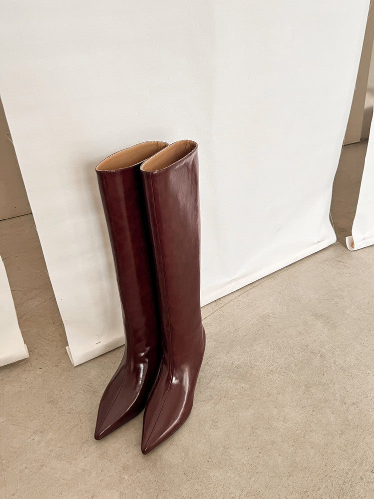 Karin Luna In Stock In Stock    Stunning Elegant Style Kitten Heel Straight Long Boots