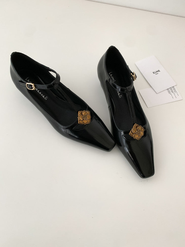 Karin Luna In Stock Spot Goods    Retro Classic Metal Camellia Irregular Heel Single Shoes