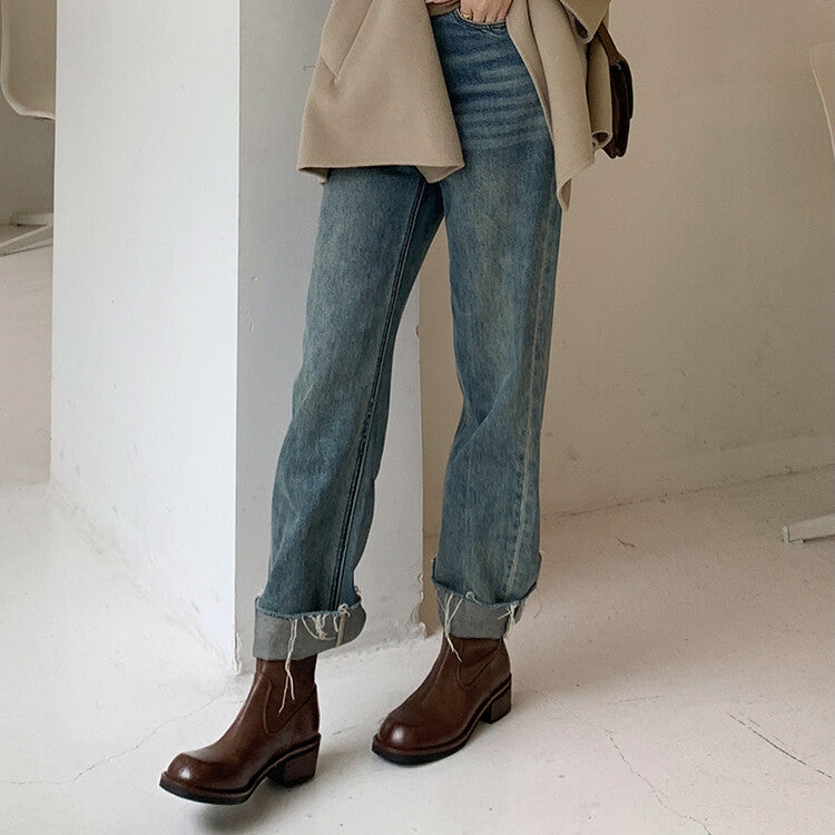 Karin Luna In Stock Spot Goods  Full-grain leather inside and out   Minimalist Texture  Round Toe Flat Bottom Basic Short Boots