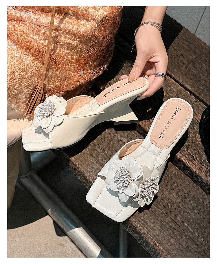 Karin Luna In Stock Spot Goods Camellia Classic style retro square toe shaped heel slippers