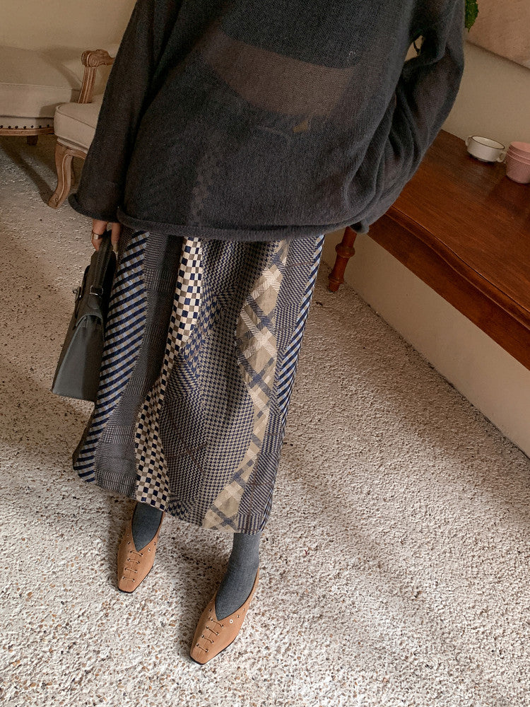 Karin Luna In Stock Spot Goods    Old Money Style Square Toe Suede Flats