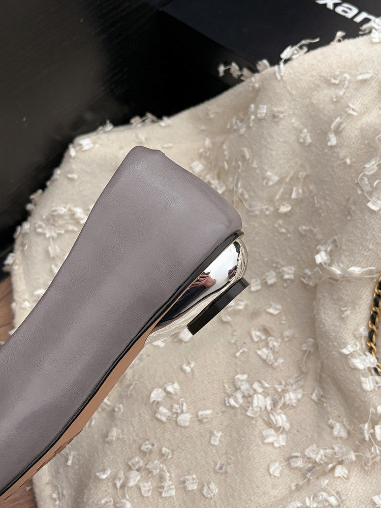 Karin Luna In Stock Spot Goods Classic three-color pointed toe metal heel shoes
