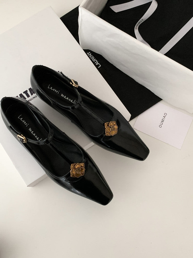 Karin Luna In Stock Spot Goods    Retro Classic Metal Camellia Irregular Heel Single Shoes