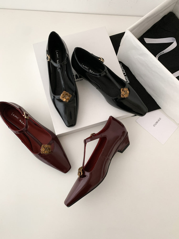 Karin Luna In Stock Spot Goods    Retro Classic Metal Camellia Irregular Heel Single Shoes