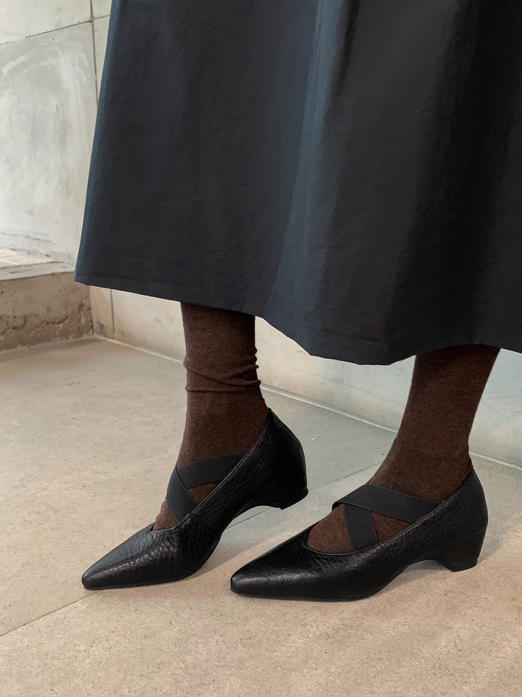 Karin Luna In Stock  Spot Goods  a Large Number of Spot Goods Pointed Toe Cross Strap Hidden Wedge Shoes