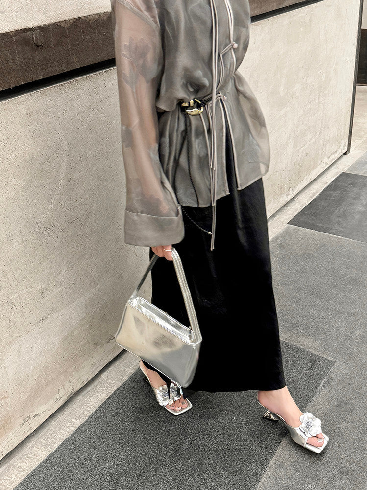 Karin Luna In Stock Spot Goods Camellia Classic style retro square toe shaped heel slippers