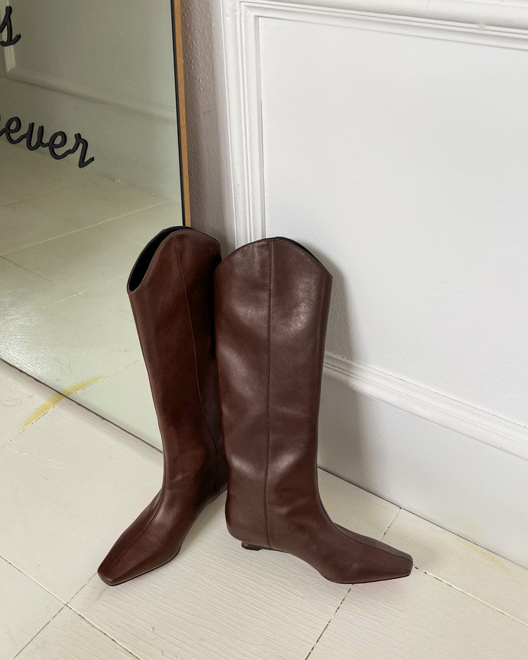 Karin Luna In Stock Spot Goods  Pointed Toe v Slimming Western Boots