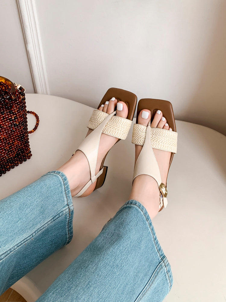 Karin Luna Classic Style  In stock  Basic versatile vacation style thong sandals