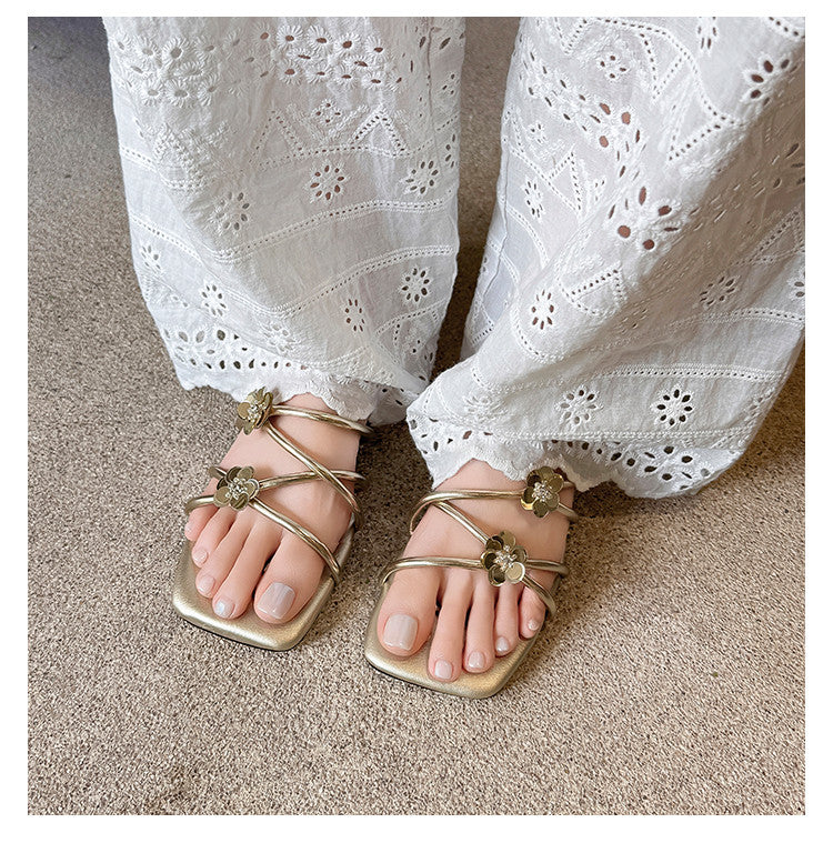 Karin Luna In Stock    Spot Goods    Square Toe One-Strap Sequin Flower Flat Slippers