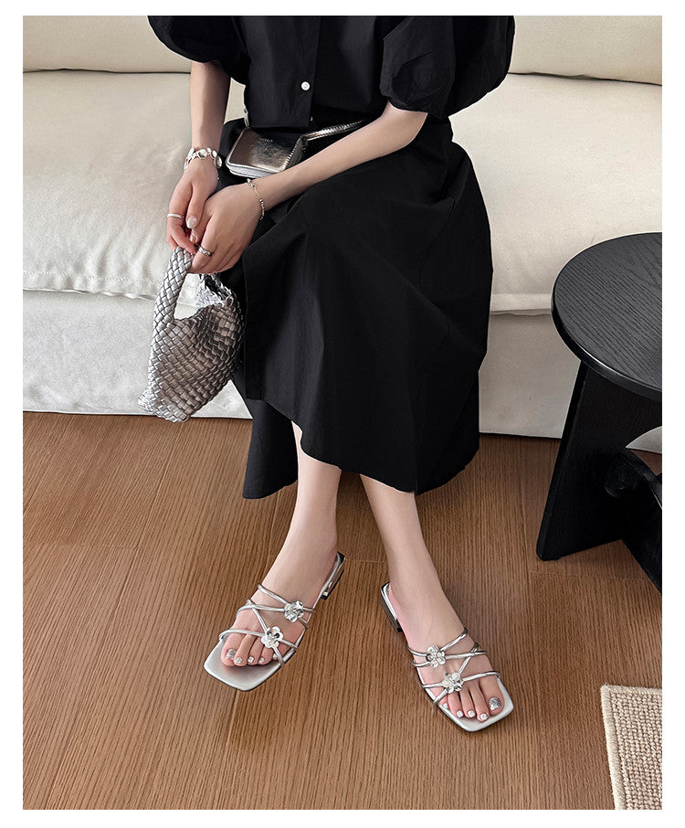 Karin Luna In Stock    Spot Goods    Square Toe One-Strap Sequin Flower Flat Slippers