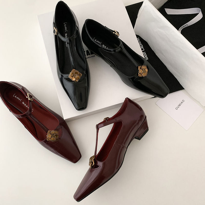 Karin Luna In Stock Spot Goods    Retro Classic Metal Camellia Irregular Heel Single Shoes