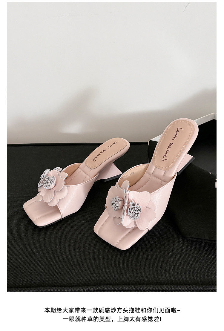 Karin Luna In Stock Spot Goods Camellia Classic style retro square toe shaped heel slippers
