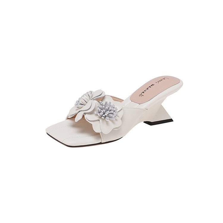 Karin Luna In Stock Spot Goods Camellia Classic style retro square toe shaped heel slippers