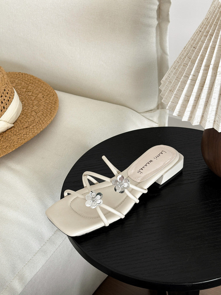 Karin Luna In Stock    Spot Goods    Square Toe One-Strap Sequin Flower Flat Slippers