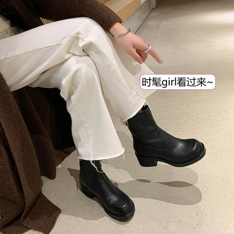 Karin Luna In Stock Spot Goods  Full-grain leather inside and out   Minimalist Texture  Round Toe Flat Bottom Basic Short Boots