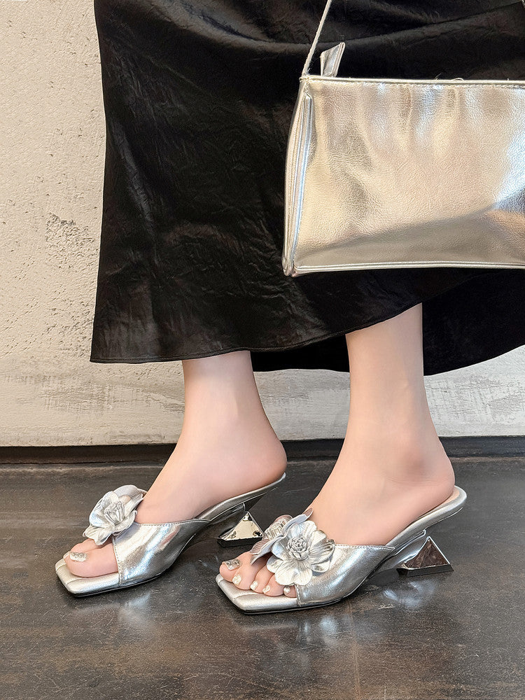 Karin Luna In Stock Spot Goods Camellia Classic style retro square toe shaped heel slippers