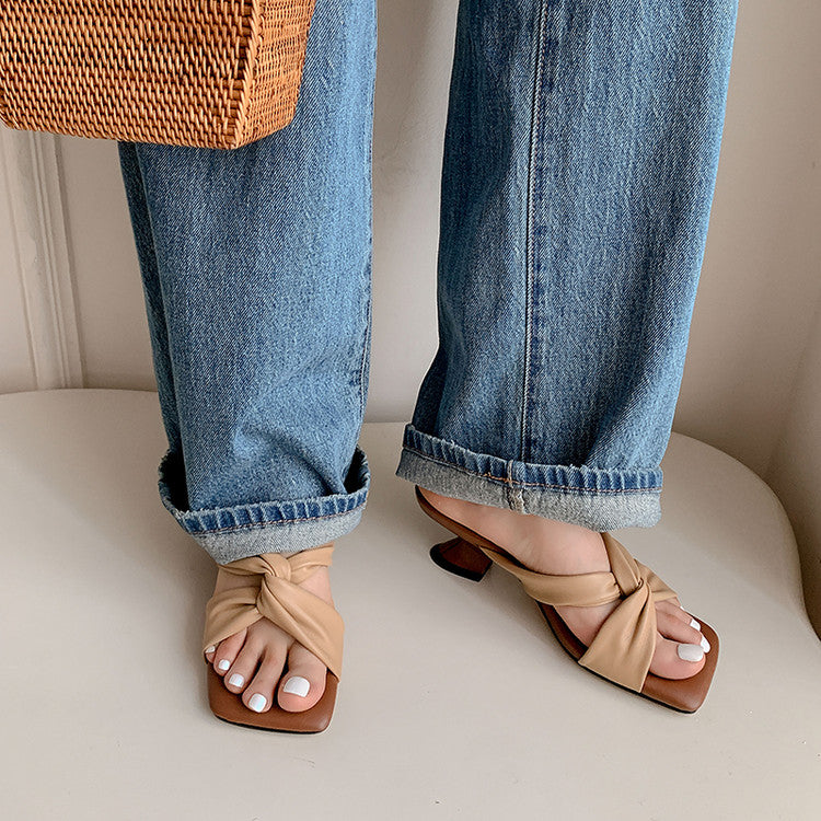 Karin Luna In Stock In Stock Basic Versatile Cross Strap Sofa Insoles Slippers