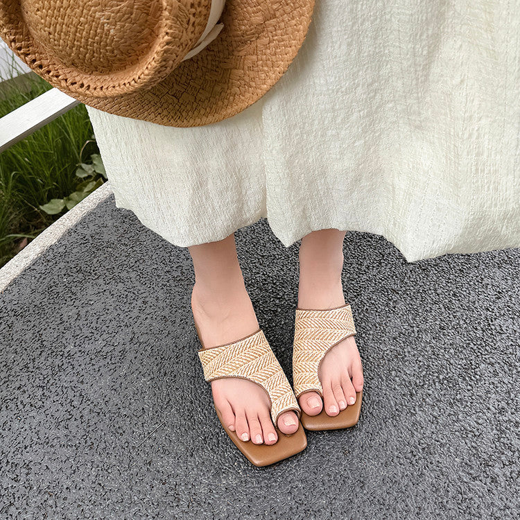 Karin Luna Bestseller Popular New Image  Comes with data plan included Resort Style Toe Clip Sandals