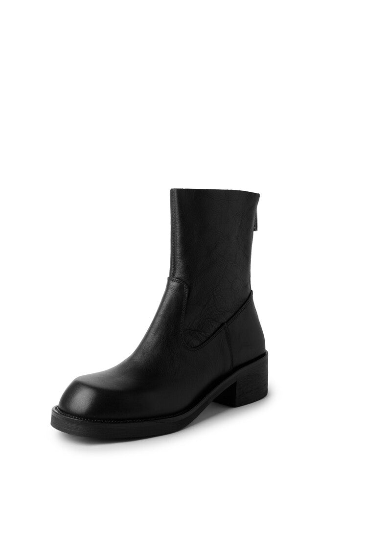 Karin Luna In Stock Spot Goods  Full-grain leather inside and out   Minimalist Texture  Round Toe Flat Bottom Basic Short Boots