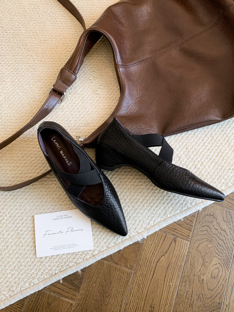 Karin Luna In Stock  Spot Goods  a Large Number of Spot Goods Pointed Toe Cross Strap Hidden Wedge Shoes