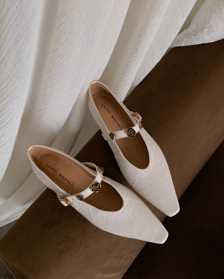 Karin Luna In Stock Spot Goods    Retro Classic Metal Camellia Irregular Heel Single Shoes