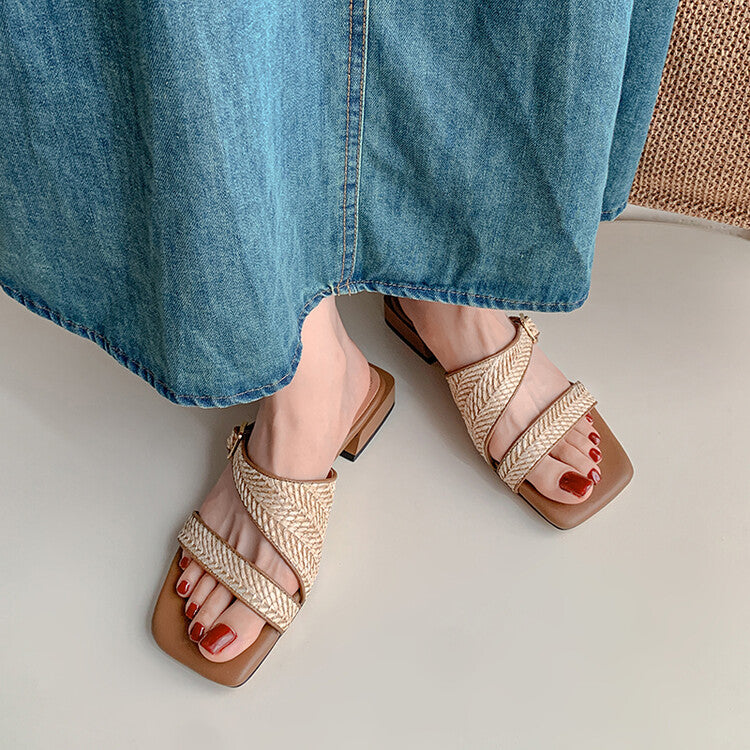 Karin Luna Full of casual charm~ Irregular Weaving Design Flat Slippers