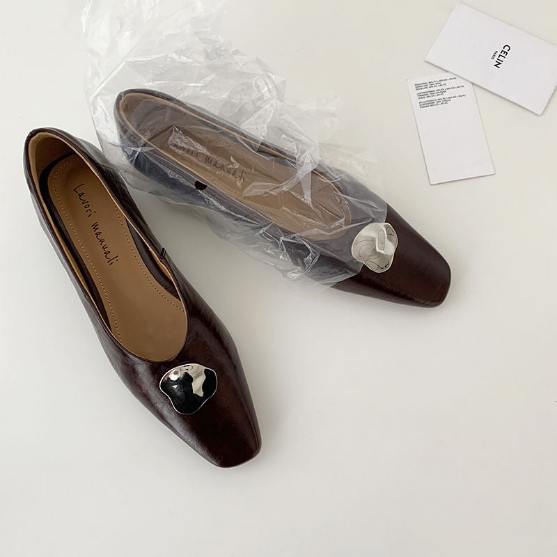 Karin Luna In Stock Spot Goods  Small Metal Decoration Thick Heel Single Shoes