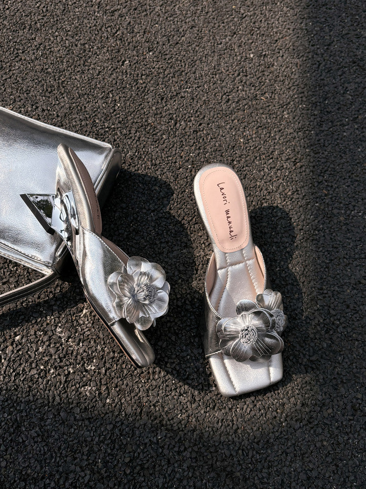 Karin Luna In Stock Spot Goods Camellia Classic style retro square toe shaped heel slippers