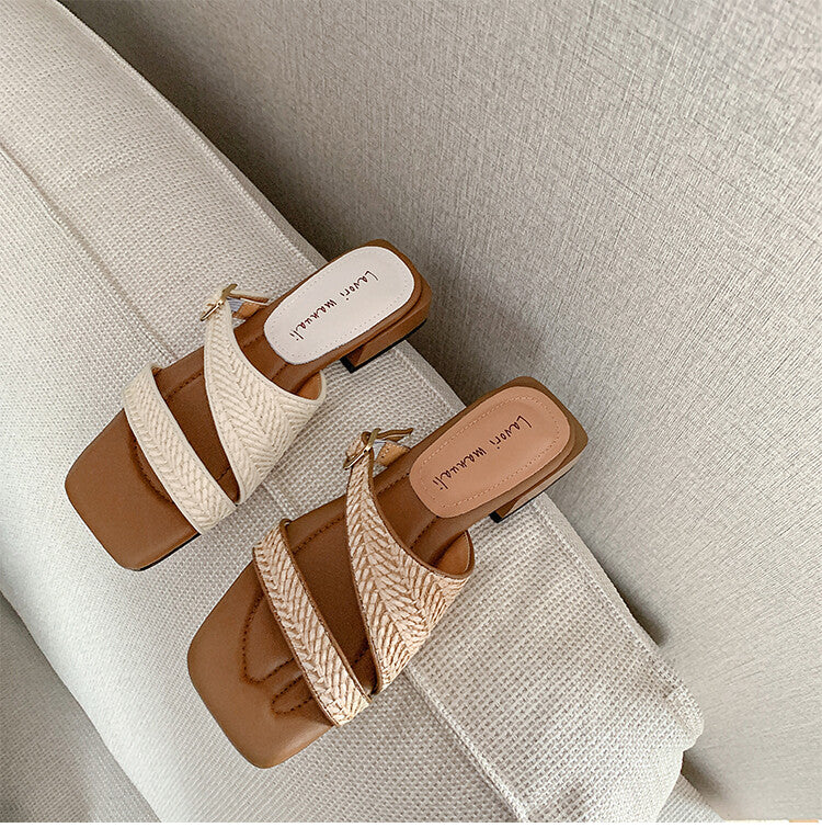 Karin Luna Full of casual charm~ Irregular Weaving Design Flat Slippers