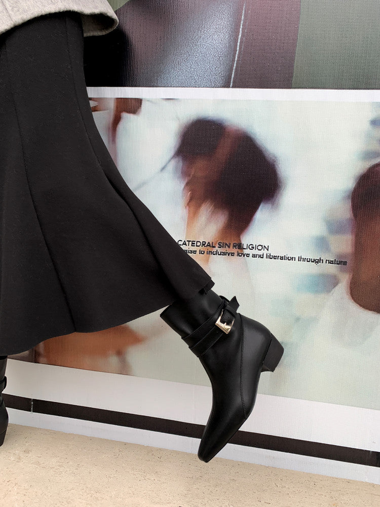 Karin Luna In Stock In Stock Hot-Selling Basic Old Money Style Retro Belt Buckle Short Boots