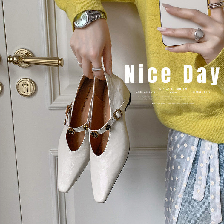 Karin Luna In Stock Spot Goods    Retro Classic Metal Camellia Irregular Heel Single Shoes