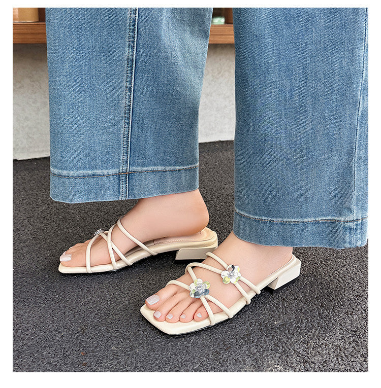 Karin Luna In Stock    Spot Goods    Square Toe One-Strap Sequin Flower Flat Slippers