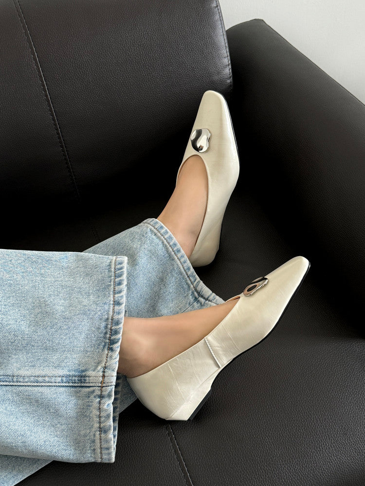 Karin Luna In Stock Spot Goods  Small Metal Decoration Thick Heel Single Shoes