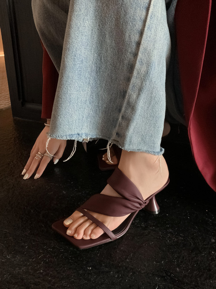 Karin Luna Best-selling in stock Minimalist Style  All-Matching Irregular Ultra-Soft Strap Square Toe High Heels