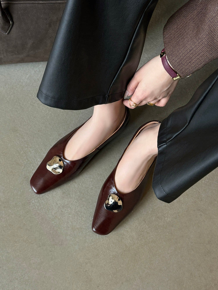 Karin Luna In Stock Spot Goods  Small Metal Decoration Thick Heel Single Shoes