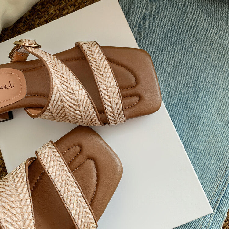 Karin Luna Full of casual charm~ Irregular Weaving Design Flat Slippers