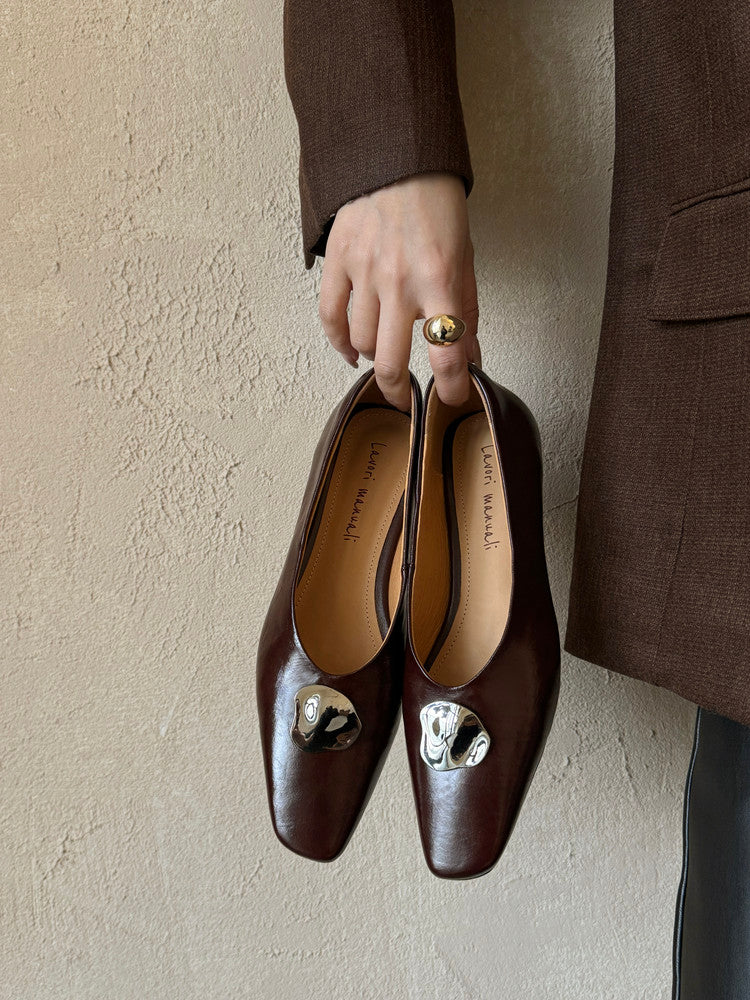 Karin Luna In Stock Spot Goods  Small Metal Decoration Thick Heel Single Shoes