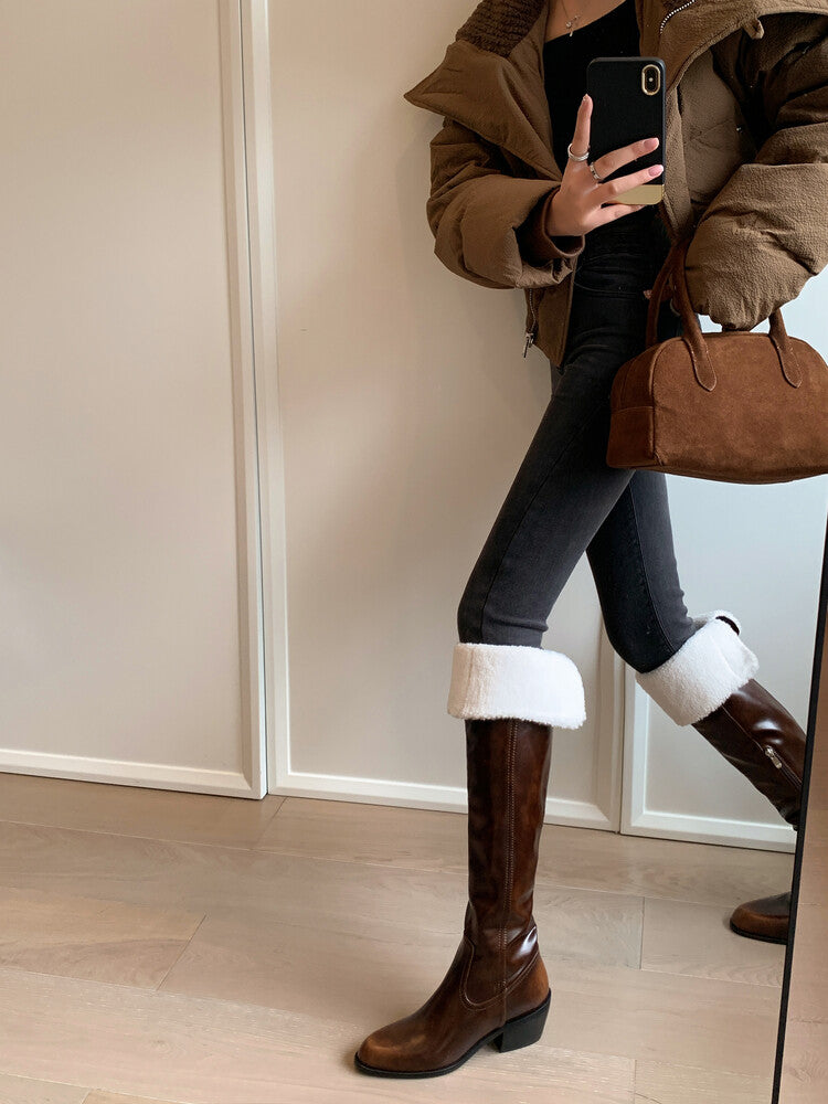 Karin Luna exploded  Three versions exploded Single Fleece Lining Fur Collar Version  Thick Fur Collar Foldable Hot-Selling Full Cowhide Pointed Toe Chunky Heel Classic Style
