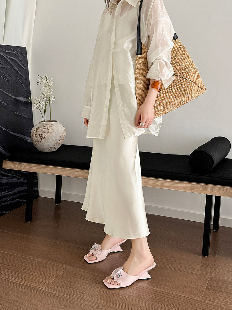 Karin Luna In Stock Spot Goods Camellia Classic style retro square toe shaped heel slippers