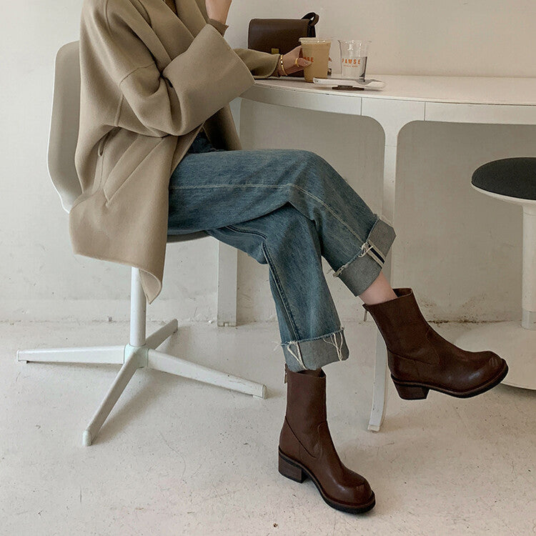 Karin Luna In Stock Spot Goods  Full-grain leather inside and out   Minimalist Texture  Round Toe Flat Bottom Basic Short Boots