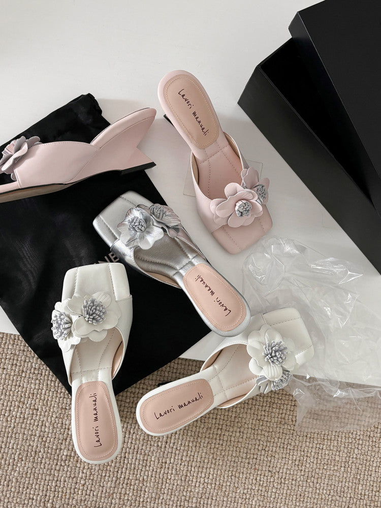 Karin Luna In Stock Spot Goods Camellia Classic style retro square toe shaped heel slippers