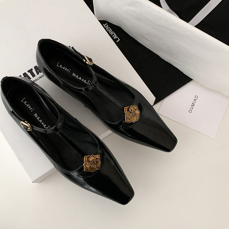 Karin Luna In Stock Spot Goods    Retro Classic Metal Camellia Irregular Heel Single Shoes