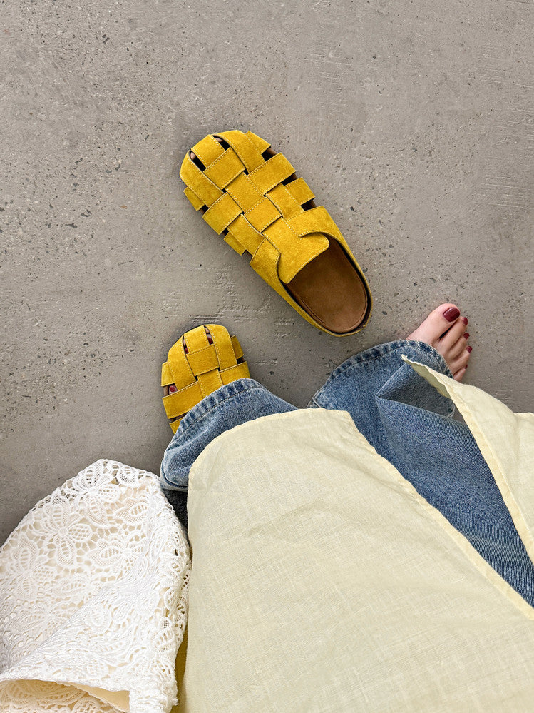 Karin Luna Full Layer Inside and Out~Basic Versatile Perforated Round Toe Birkenstock Slippers