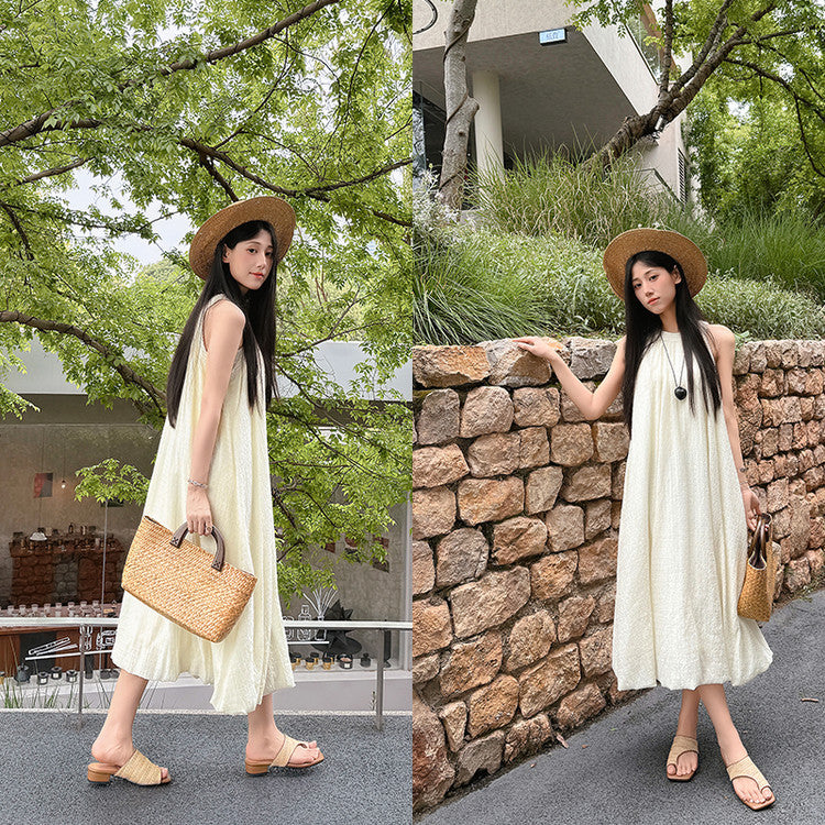 Karin Luna Bestseller Popular New Image  Comes with data plan included Resort Style Toe Clip Sandals