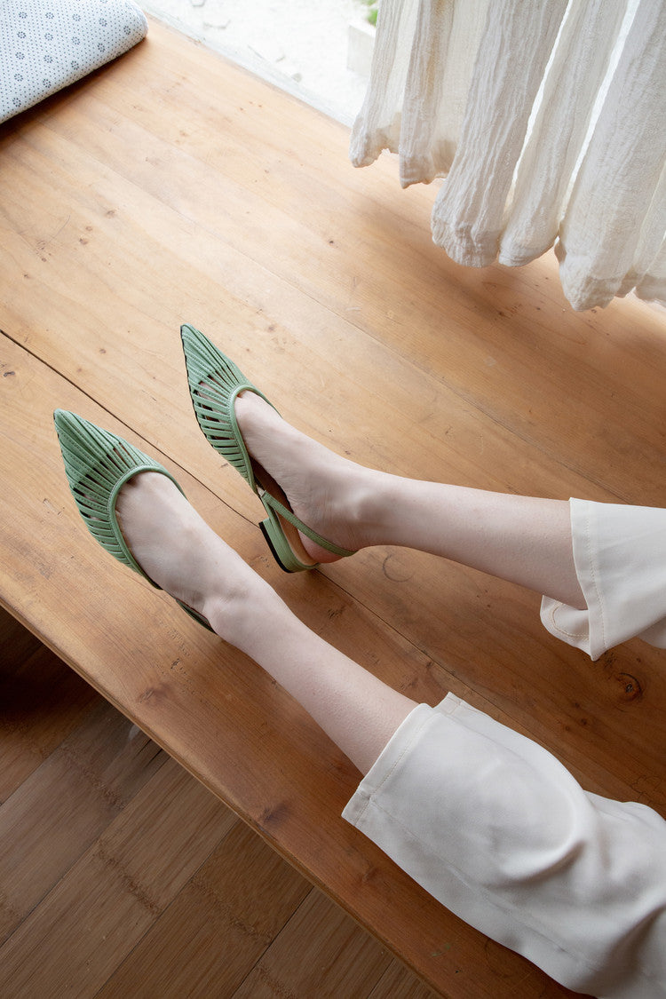Karin Luna Bestseller Spot Goods French Retro Style Thin Strap Flat Heel Closed Toe Slippers