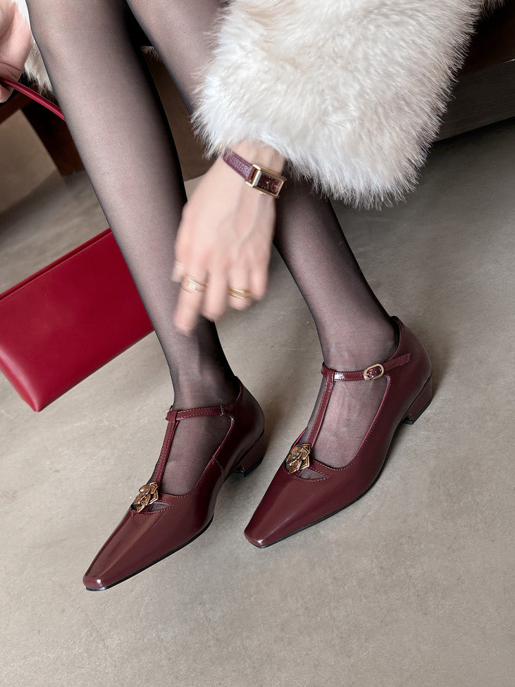 Karin Luna In Stock Spot Goods    Retro Classic Metal Camellia Irregular Heel Single Shoes
