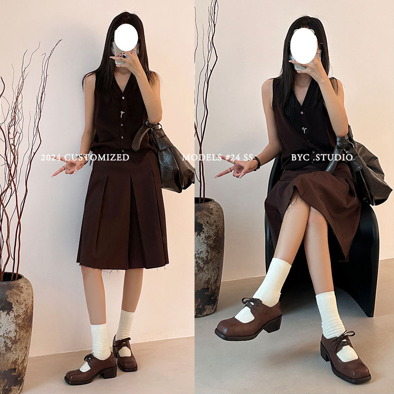 Karin Luna In Stock Spot Goods   Full leather inside and out Vegetable Tanned Hand-Grabbed Sheepskin Square-Toed Chunky Heel Single Shoes