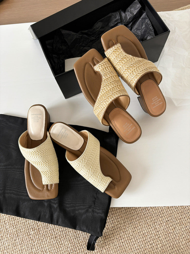 Karin Luna Bestseller Popular New Image  Comes with data plan included Resort Style Toe Clip Sandals