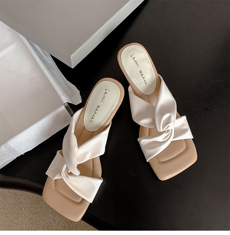 Karin Luna In Stock In Stock Basic Versatile Cross Strap Sofa Insoles Slippers