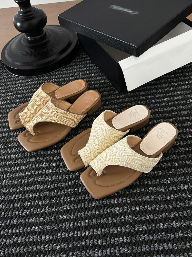 Karin Luna Bestseller Popular New Image  Comes with data plan included Resort Style Toe Clip Sandals